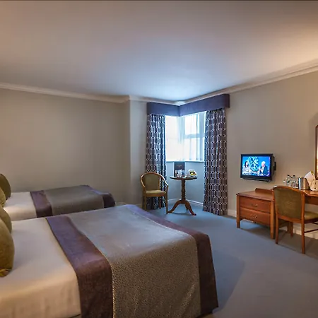 伊尼什欧文盖特维酒店 3* 班克拉那