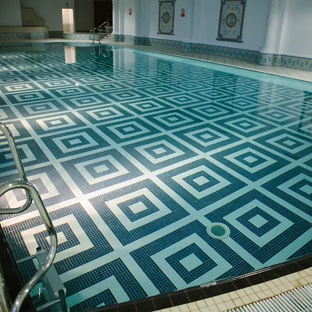 Inishowen Gateway 3* بونكرانا