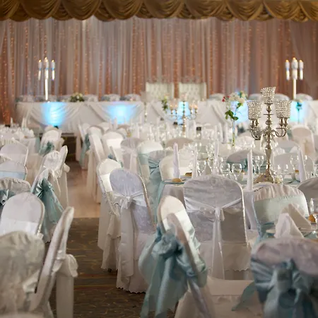 Inishowen Gateway فندق 3*