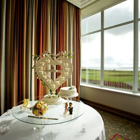 Inishowen Gateway فندق 3*