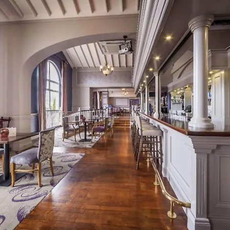 فندق Inishowen Gateway