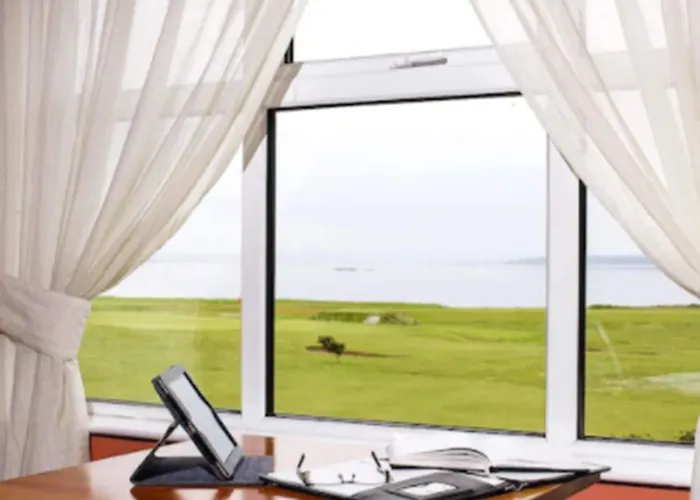 Inishowen Gateway 호텔